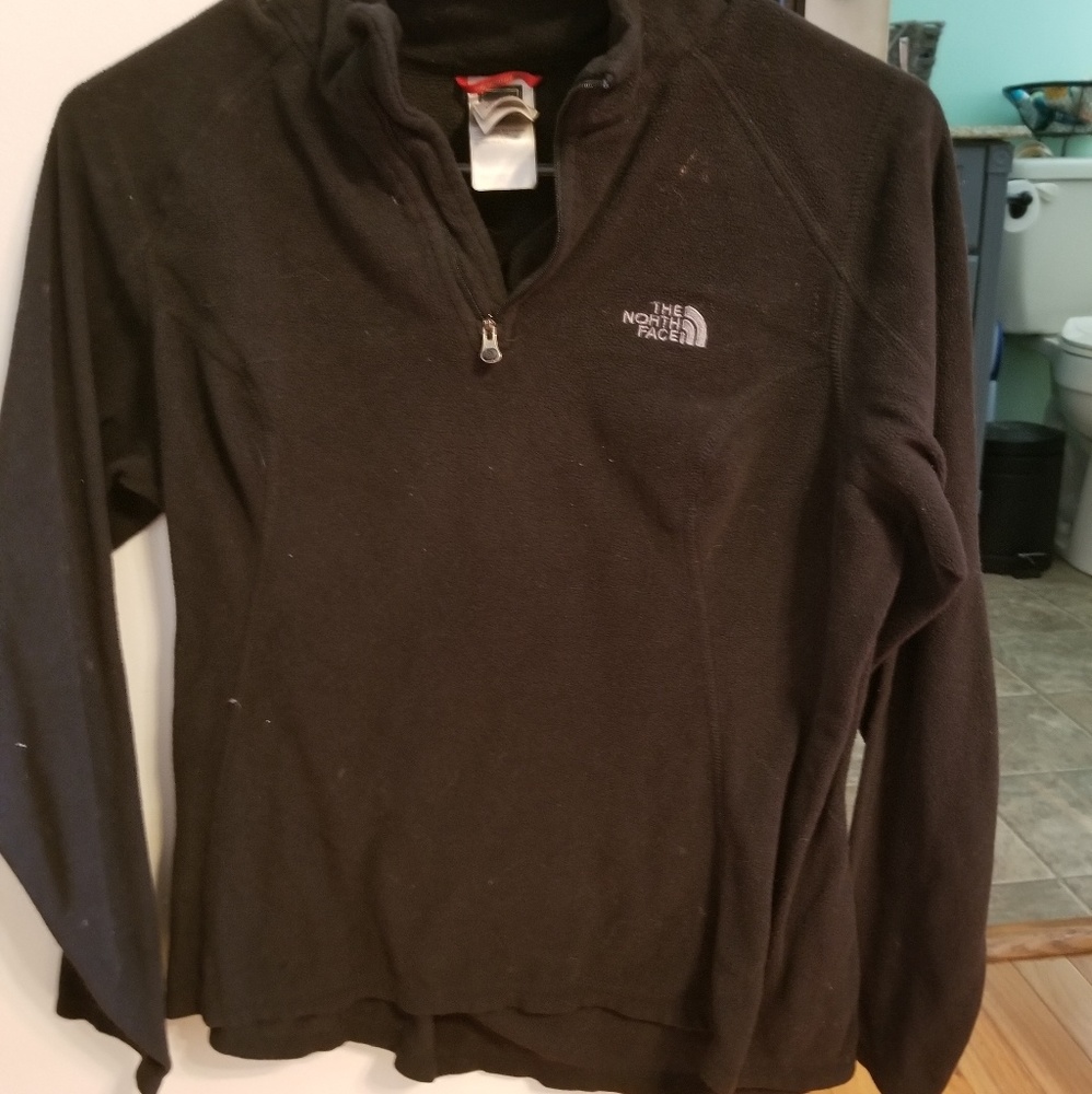 North face pullover